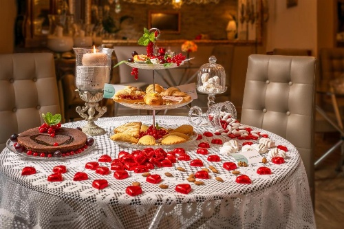 051 Room & Breakfast image 12