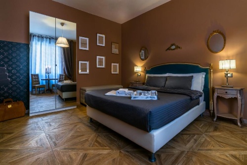 051 Room & Breakfast image 19