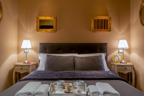 051 Room & Breakfast image 27