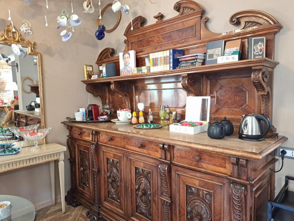 051 Room & Breakfast Image 42